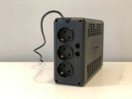 Бесперебойник cyber power 650