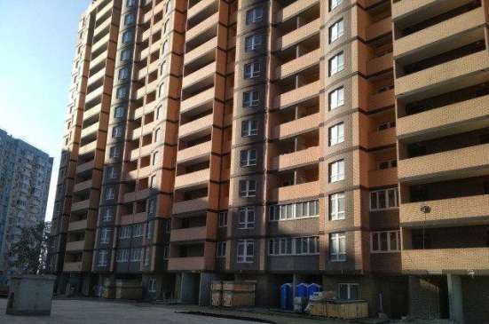 Продам однокомнатную квартиру в Краснодар.Жилая площадь 45  кв.м.Этаж 8.Дом кирпичный.