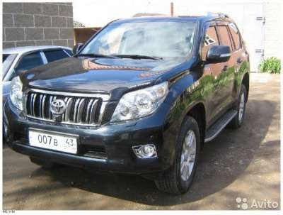 автомобиль Toyota Land Cruiser Prado