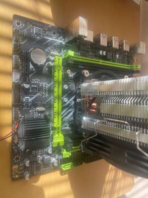 Связка Atermiter x99 +Xeon E5- 2680v4 в Саратове фото 3