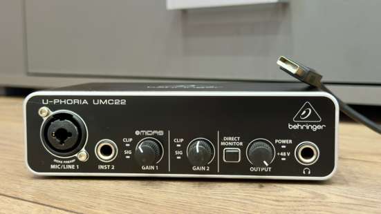 ? аудио карта Behringer U-Phoria UMC22 в Иркутске