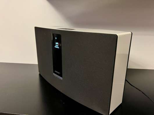 Продаётся акустическая система Bose SoundTouch 30