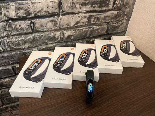 Фитнес браслет Xiaomi mi Smart Band 8