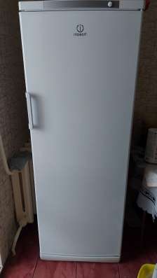 Морозильная камера Indesit