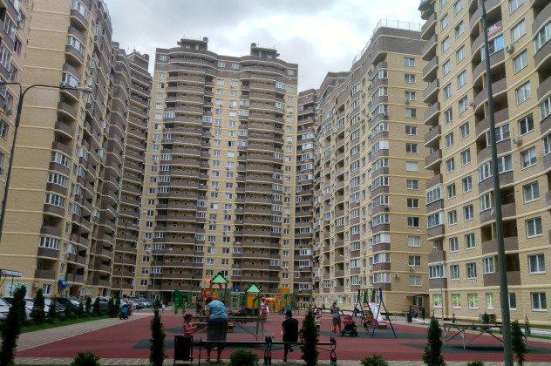 Продам однокомнатную квартиру в Краснодар.Жилая площадь 43,80  кв.м.Этаж 12.Дом кирпичный.
