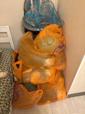 Отдам пакеты с одеждой в Санкт-Петербурге