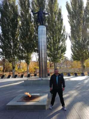 Александр, 37 лет, хочет пообщаться