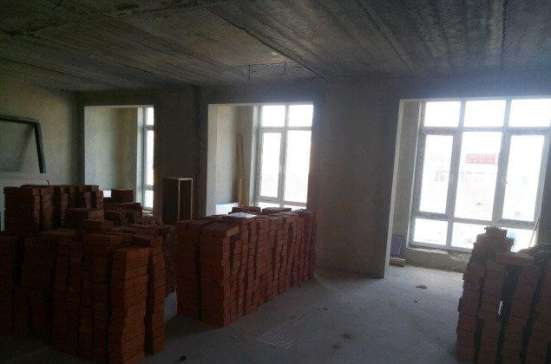 Продам двухкомнатную квартиру в Краснодар.Жилая площадь 68  кв.м.Этаж 1.Дом монолитный. в Краснодаре фото 3