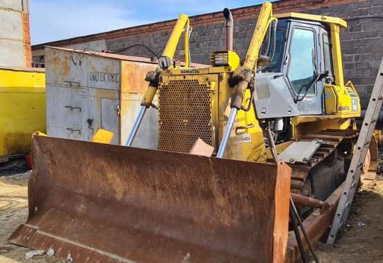 Продам бульдозер Komatsu D65E в Уфе