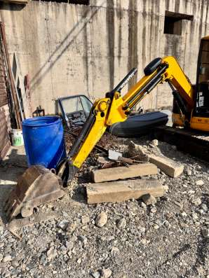 Мини экскаватор Komatsu-PC30-uu-3 в Адлере