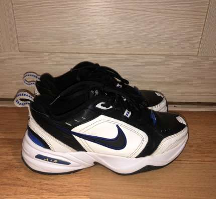 Кроссовки nike air monarch