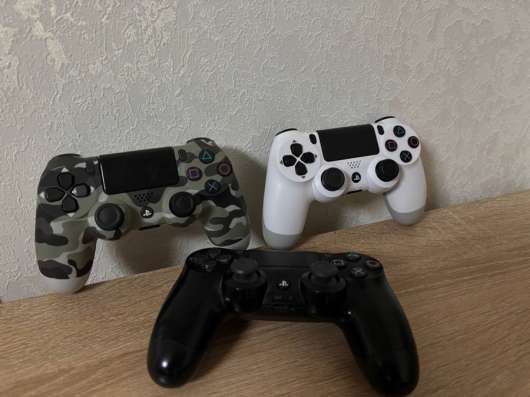Ps4 slim 1tb с 2 джойстиками играми в Владикавказе