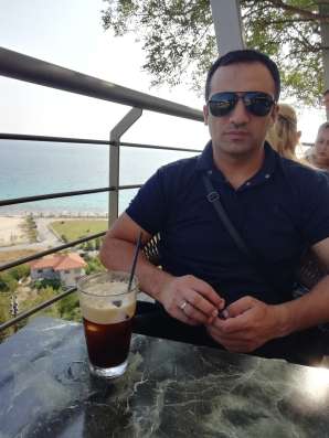 Kostas, 38 лет, хочет пообщаться