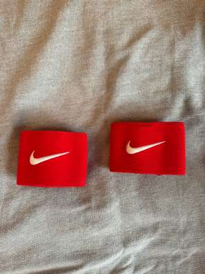Напульсники Nike