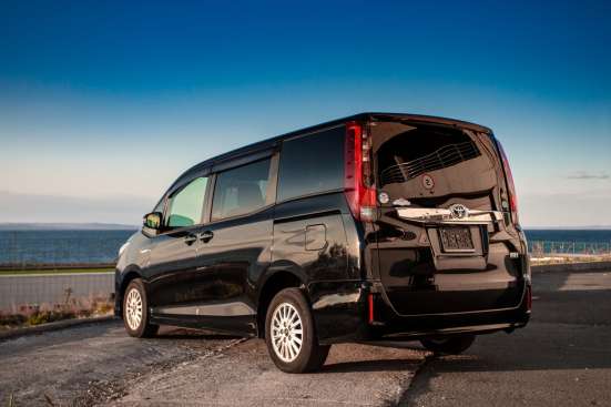 Toyota Noah, 2015 г ZWR80 в Хабаровске фото 15