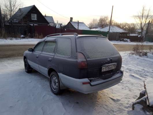 Nissan Wingroad 1998 в Красноярске фото 4