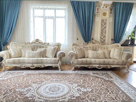 Диван и журнальный столик фото 5