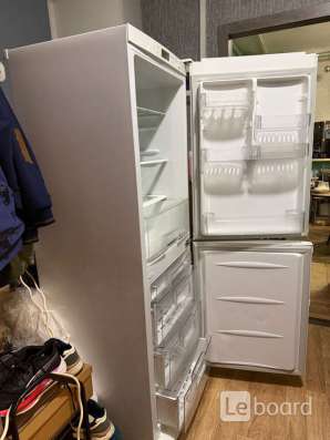 Продам холодильник в Санкт-Петербурге