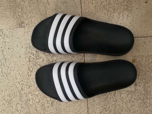 Тапки adidas