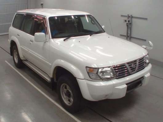 Nissan Safari