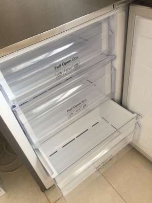 Холодильник Samsung RB30J3200SS/WT в Москве фото 3