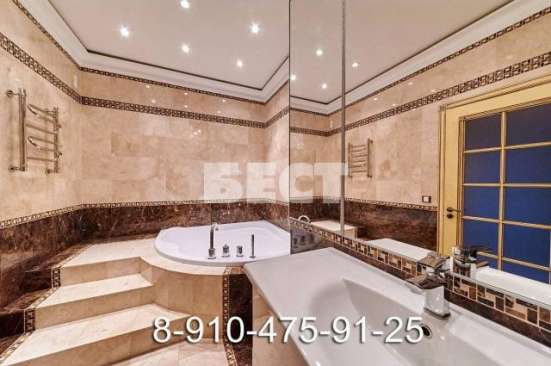 Продам четырехкомнатную квартиру в Москве. Жилая площадь 151 кв.м. Этаж 8. Дом монолитный.