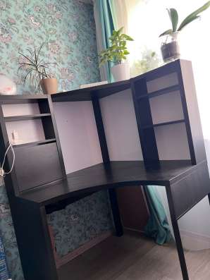 Угловой компьютерный стол IKEA в Новосибирске