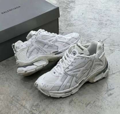 Кроссовки BALENCIAGA RUNNER в Москве