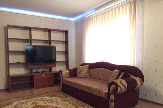 Продам четырехкомнатную квартиру в Краснодар.Жилая площадь 110  кв.м.Этаж 3.Дом кирпичный.
