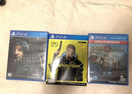 Продам Playstation 4 Slim 500gb в Москве
