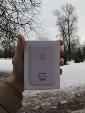 Наушники и зарядка MagSafe в Санкт-Петербурге