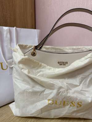 Новая женская сумка GUESS в Москве