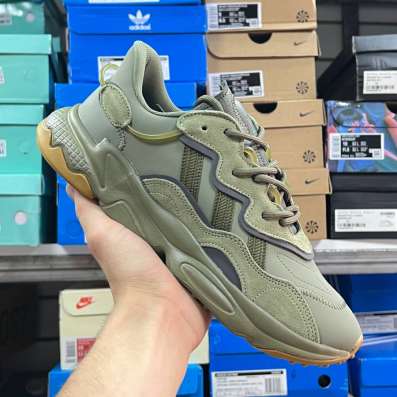 Кроссовки adidas