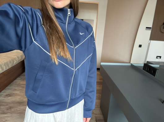 Продается олимпийка Nike в Белгороде фото 3