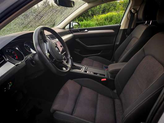 Volkswagen Passat 1.8 2019 в Дмитрове фото 3