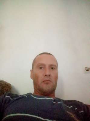 Олег, 41 год, хочет пообщаться в Симферополе