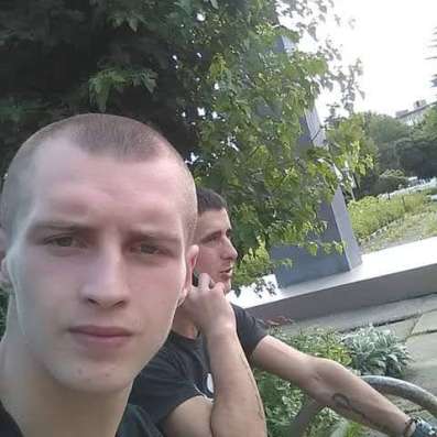 Bитя, 21 год, хочет пообщаться