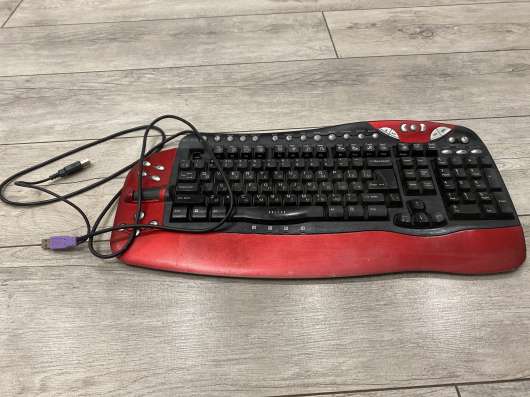 Продам клавиатуру Multimedia Keyboards. Model 780L