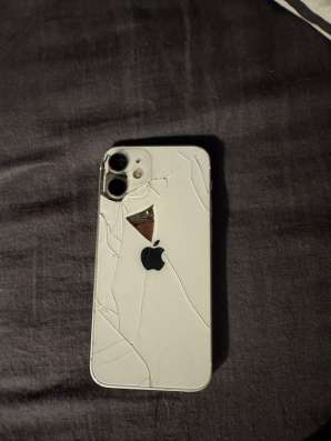 Iphone 12 mini 128 в Москве