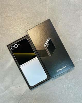 Samsung Z Flip 7/12 512гб