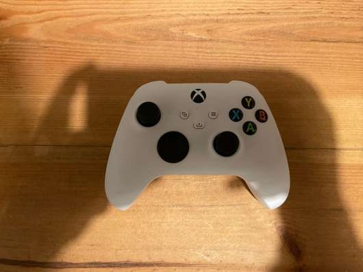 Новая Xbox Series S, использовалась лишь раз