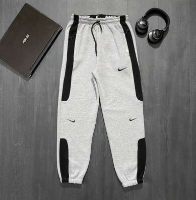 Тёплые зимние штаны Nike в Москве