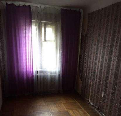 Продам трехкомнатную квартиру в Краснодар.Жилая площадь 58  кв.м.Этаж 1.Дом кирпичный.