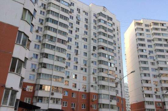 Продам однокомнатную квартиру в Краснодар.Жилая площадь 39  кв.м.Этаж 13.