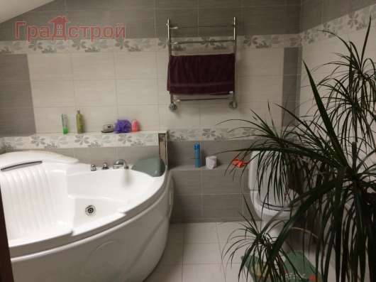 Продам четырехкомнатную квартиру в Вологда.Жилая площадь 130  кв.м.Дом кирпичный.Есть Балкон. в Вологде фото 5