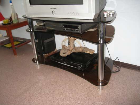 Продам тумбу под TV