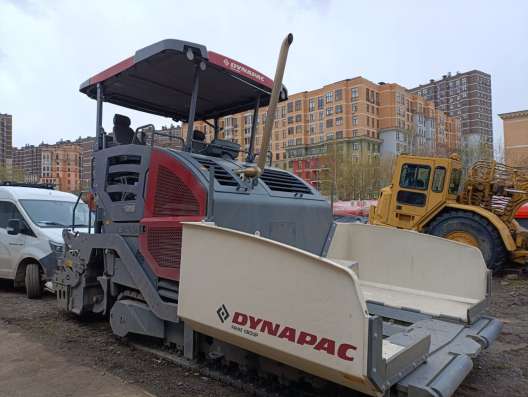 Асфальтоукладчик DYNAPAC в Санкт-Петербурге