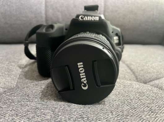 Фотоаппарат canon 250D
