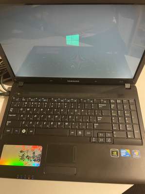 Ноутбук Samsung np-r519