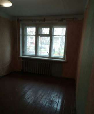 Продам двухкомнатную квартиру в Павловский Посад.Жилая площадь 41  кв.м.Этаж 1.Дом кирпичный. в Павловском Посаде